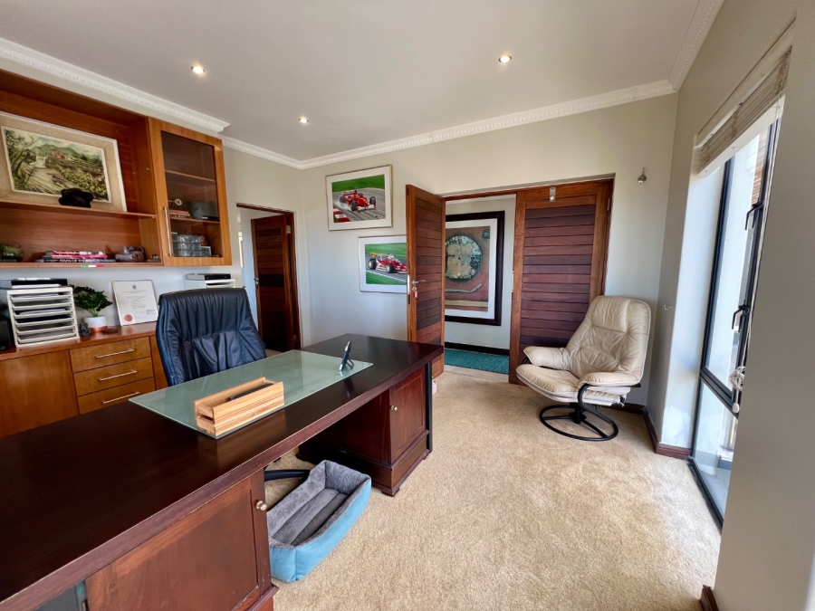 5 Bedroom Property for Sale in Oubaai Western Cape